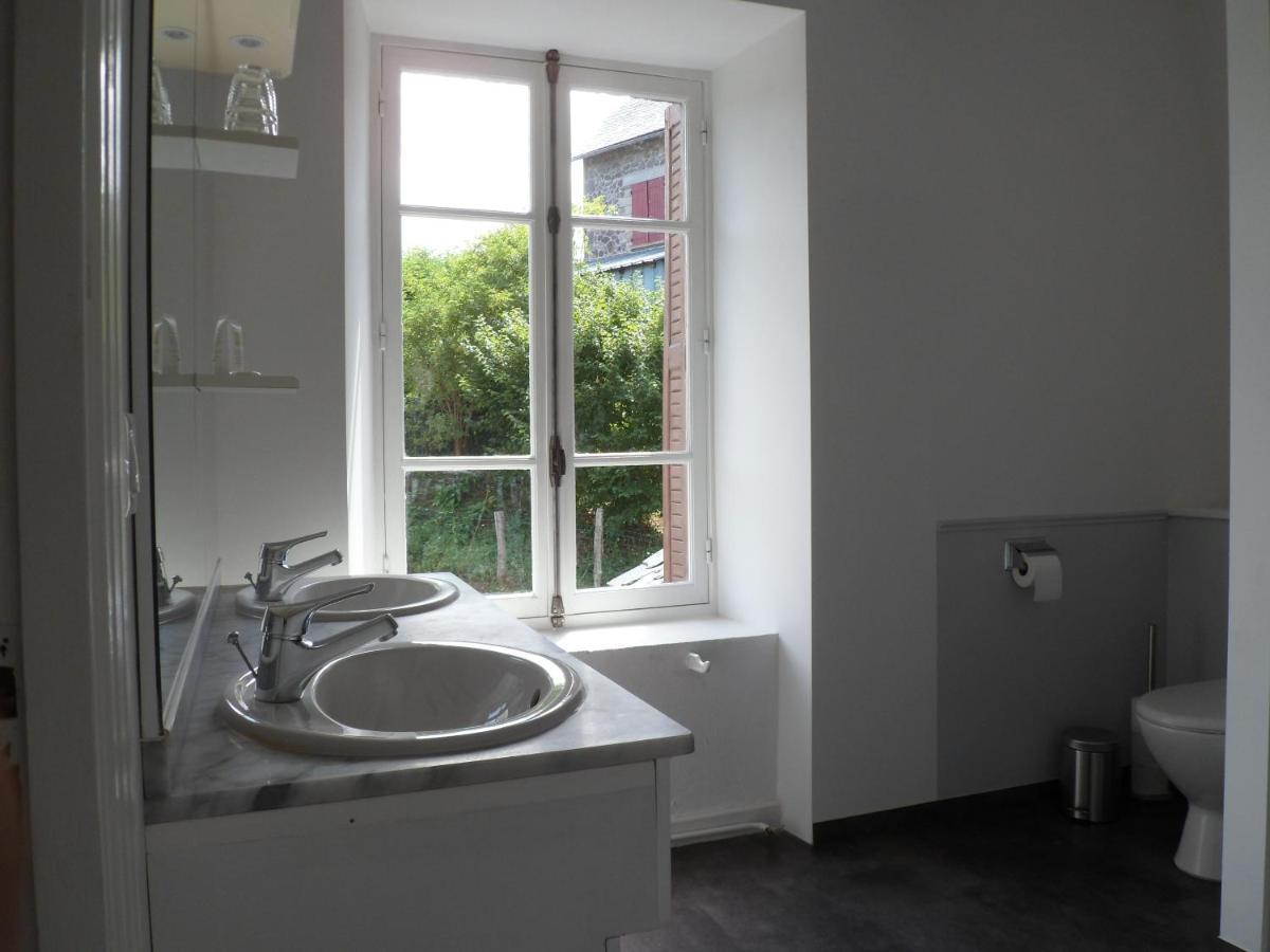 Le Pont Du Roy Bed & Breakfast Besse-et-Saint-Anastaise Exterior foto